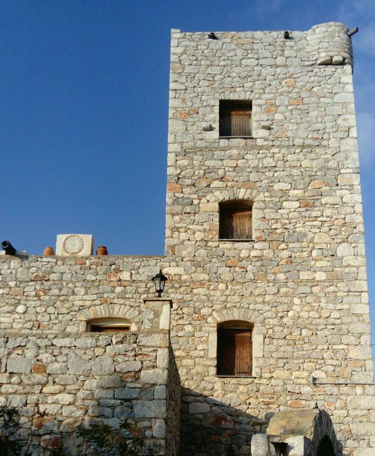 Charouda Stone Tower Apartment Pyrgos Dirou Ngoại thất bức ảnh