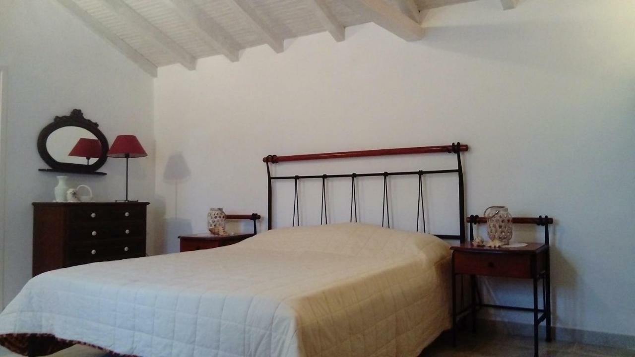 Charouda Stone Tower Apartment Pyrgos Dirou Ngoại thất bức ảnh