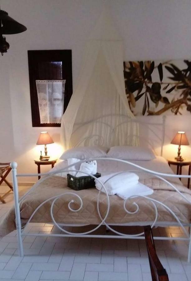 Charouda Stone Tower Apartment Pyrgos Dirou Ngoại thất bức ảnh