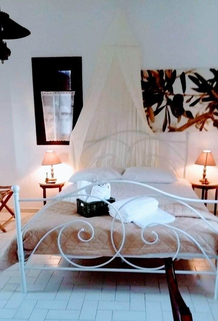 Charouda Stone Tower Apartment Pyrgos Dirou Ngoại thất bức ảnh