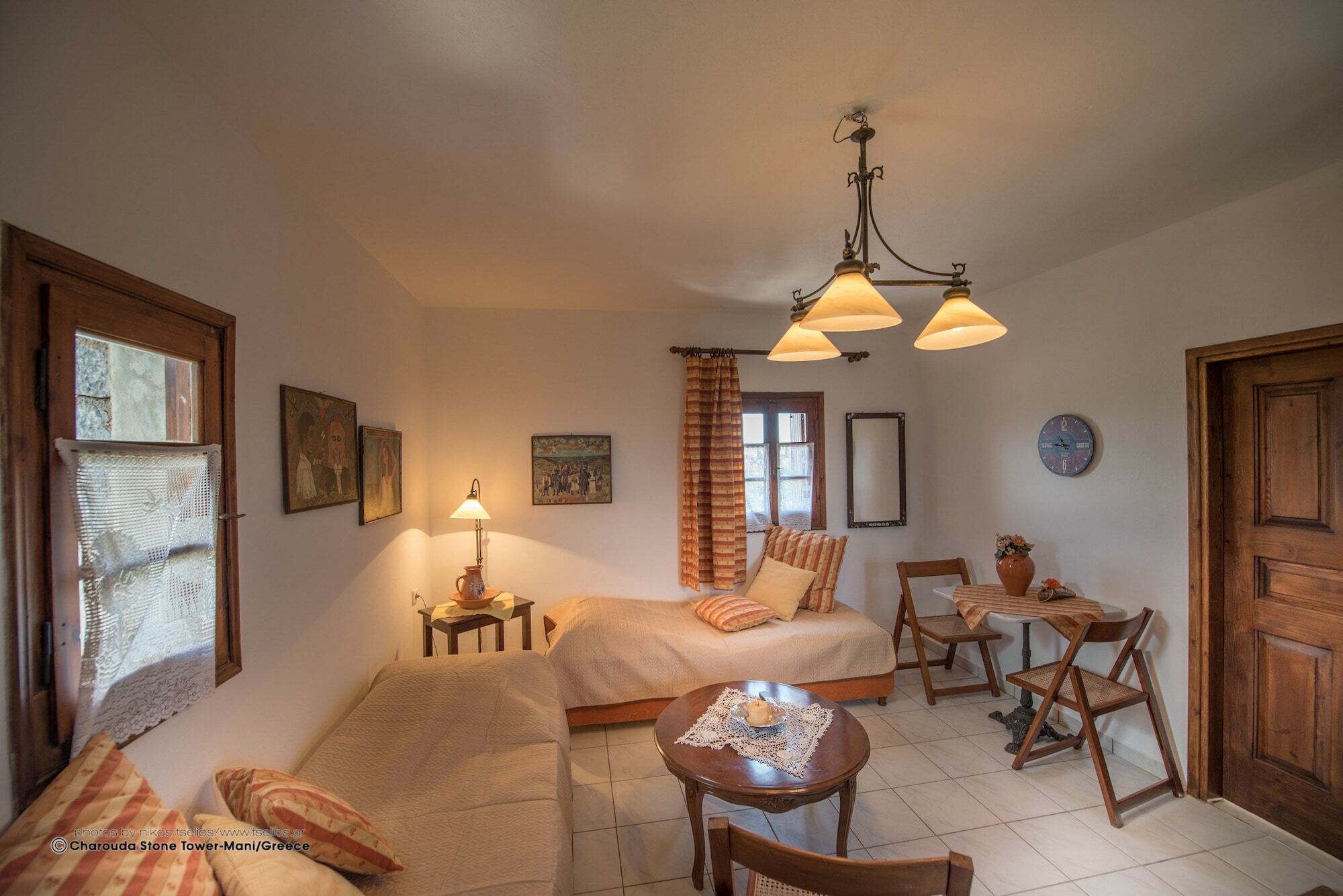 Charouda Stone Tower Apartment Pyrgos Dirou Ngoại thất bức ảnh